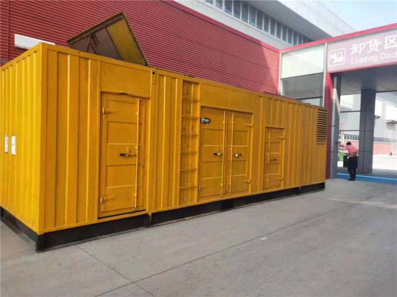 杨市办事处柴油发电机组预热机油时需要注意哪些安全事项?