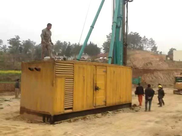 杨市办事处如何判断水冷式机油散热器密封件是否需要更换?